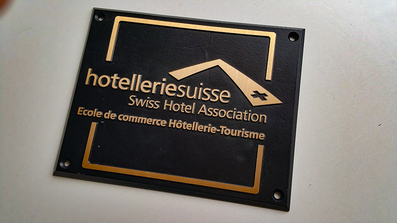 plaque hotellerie suisse